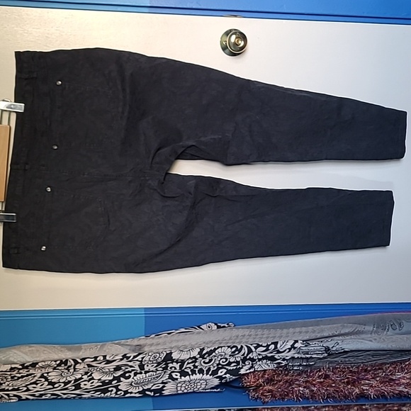 Love & Legend Ladies Black Pants Plus Size 22 - Picture 2 of 8